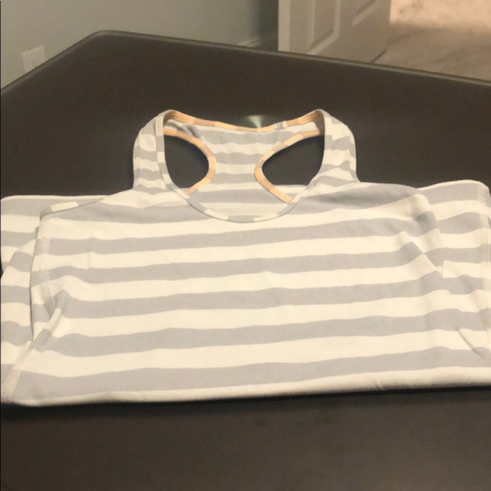 Lululemon tank